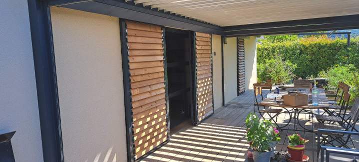 Aménagement extérieur : pergolas, vérandas, terrasses, clôtures.